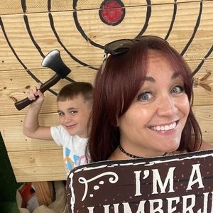 Meet your Posher, Dana